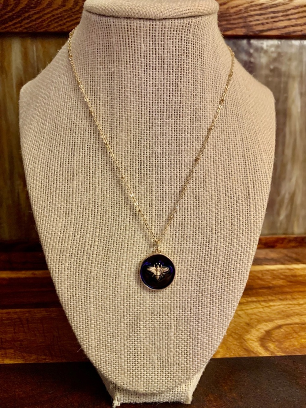 Enamel Glaze Inlay Bee Wish Necklace for Women. - Picture 4 of 5